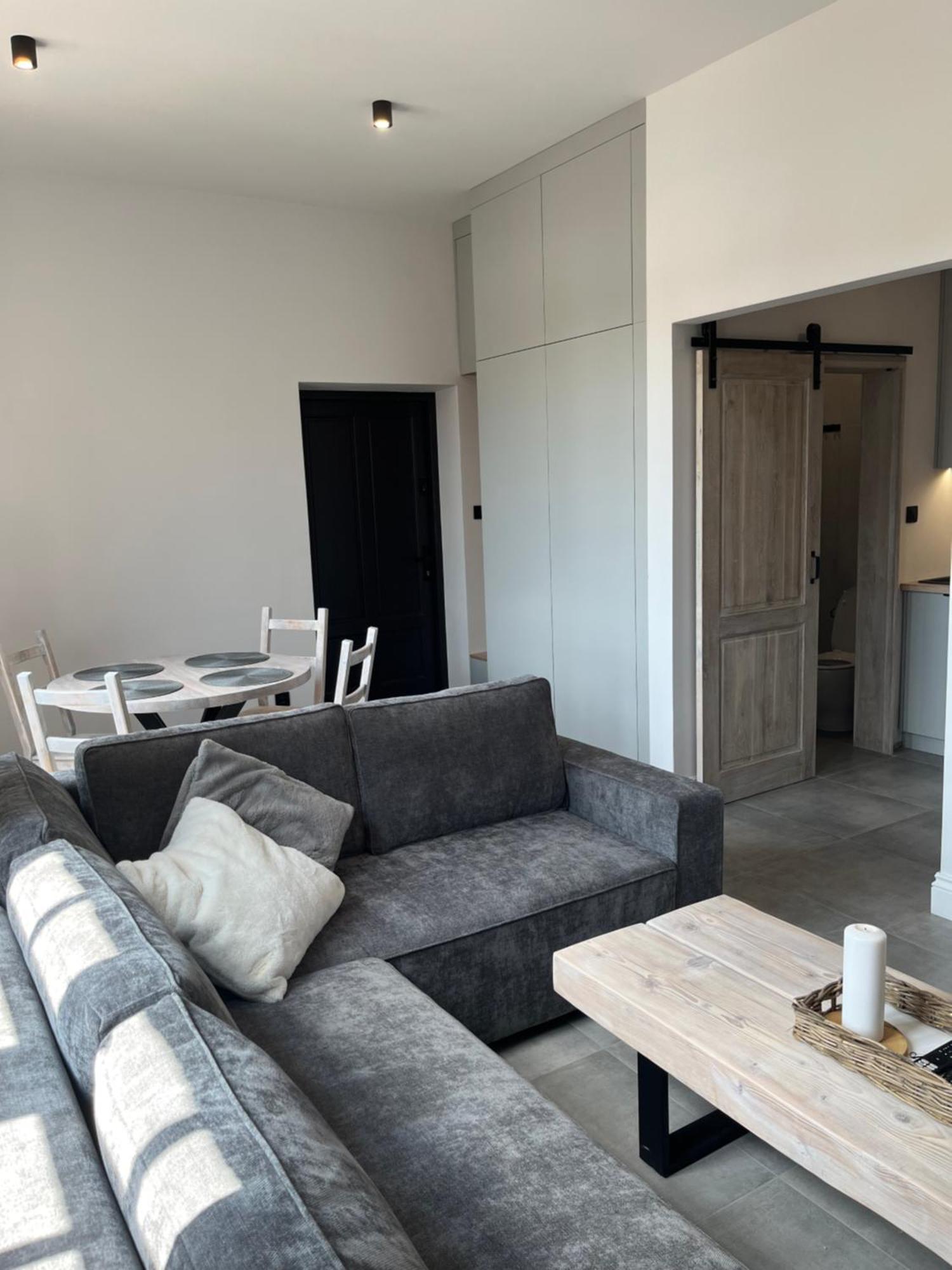 Neighbourhood Apartment Люблин Екстериор снимка